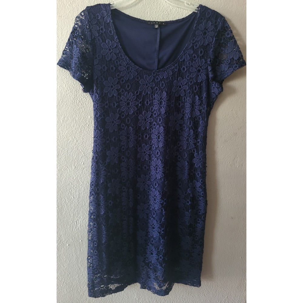 TIANA B. SHORT SLEEVES  STRAIGHT SHIFT DRESS SIZE 10P COLOR BLUE